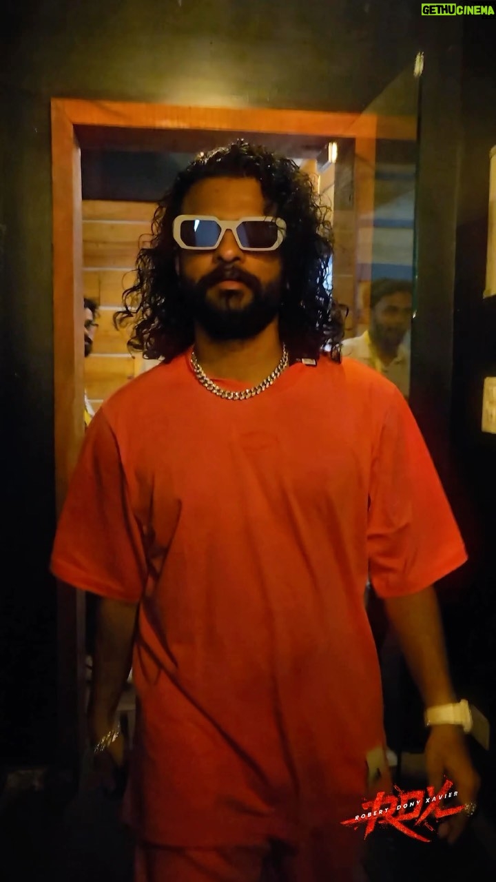 Neeraj Madhav Instagram - ‘Ithu Kollallo’ by @pinklungikerala with RDX team ! Coming soon 🤙🏾