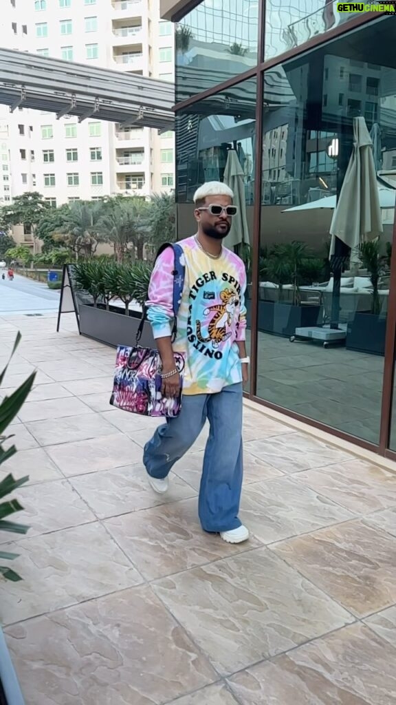 Neeraj Madhav Instagram - New Drip💧New Drop OTW 🔊 #albummode 💽 Palm Jumeirah,Dubai