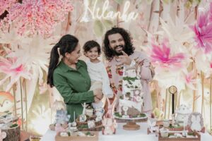 Neeraj Madhav Instagram - Glimpses from Nilanka’s 2nd b’day celebration ! Thanks to each and everyone who came and graced the occasion, you made the day all the more special ! 🤍💐🧚🏼
Photography- @adam.lights 📸
Decor - @thegreindale 🍄
Nilanka’s Outfit - @dhanyabalakrishnan_stylist 🦄
Cake - @artisan_by_elizabeth_njavally
Light & sound - @peebeeevents