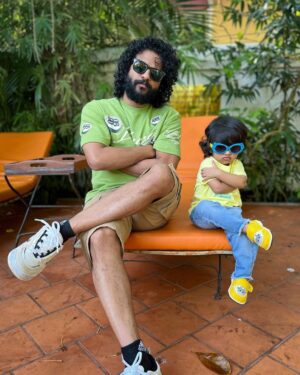 Neeraj Madhav Instagram - Dad & baby, bad & boujie 👊🏽😎
#daddydaughter #shegotnochill😂