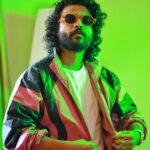 Neeraj Madhav Instagram - All bout da vibe 🤙🏾 #VTK #pressmeet Team 📸 : @sat_narain @amarnath_xd @gunorres @sandhya__sabbavarapu