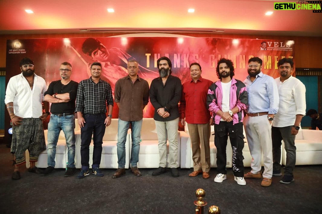 Neeraj Madhav Instagram - Happy Faces ! #VTK thanksgiving meet. Thank you all for this overwhelming response 🙏🏽 Chennai, India