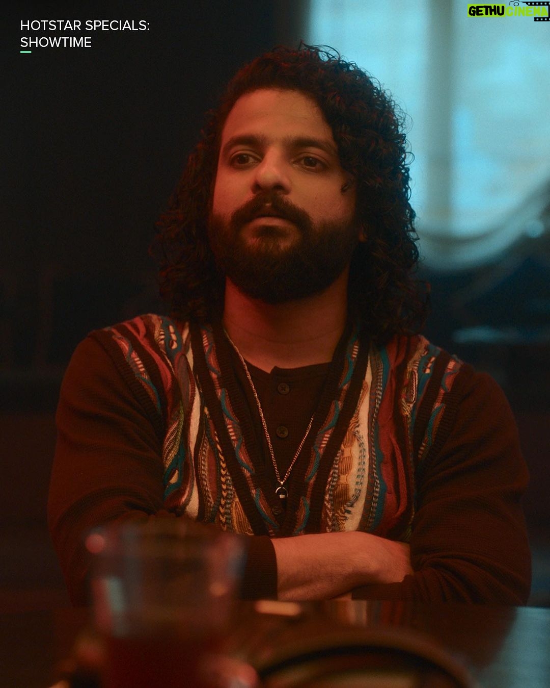Neeraj Madhav Instagram - Satya Krishnan! A man with a vision ๐ #HotstarSpecials #Showtime now streaming. #ShowtimeOnHotstar @karanjohar @apoorva1972 @somenmishra @mihirbd @gogoroy @kumararchit @naseeruddin49 @therealemraan @mahima_makwana @imouniroy @simplyrajeev @shriya_saran1109 @neeraj_madhav @vishalvashishtha @ghuggss #VijayRaaz #LaraChandni @mitchinder @jehanhanda @karandontsharma @Bhaskarville @tallz.music @dharmaticent