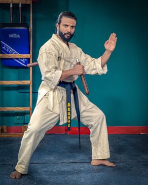 Neeraj Madhav Instagram - 2000’s Xavi 🥋 or 90’s Xavi⛓️ ? #SwipeLeft #whichversion