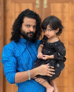 Neeraj Madhav Instagram - Xavi & Lil Xavi ⛓️🥋 #Kalipponam #idiyonam #RDX💥👊🏽 #Nilanka #NJ 📸 @navneeth_madhav