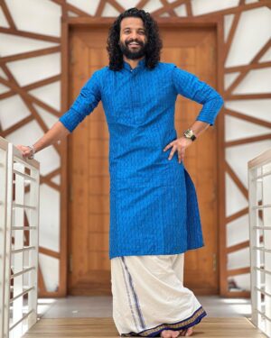 Neeraj Madhav Instagram - Happy Happy Onam 🌸 ഈ ഓണം കളറാക്കി തന്ന എല്ലാർക്കും ഒരുപാട് നന്ദി 🙏🏽
 #thiruvonam #onam2023
