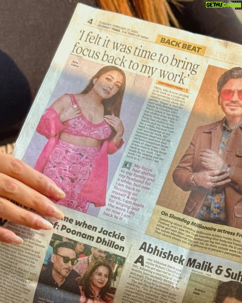 Neha Kakkar Instagram - Just landed in Bombay, reached home and mom gave me this Bombay Times paper saying: See everyone’s happy and want to see you back on TV 📺 So here I am! Watch me Judging #SuperStarSinger3 on @sonytvofficial from 9th March with the cutest and most talented lil singers ever! 🫶🏼 Let’s kill it @the.contentteamofficial 🙌🏼