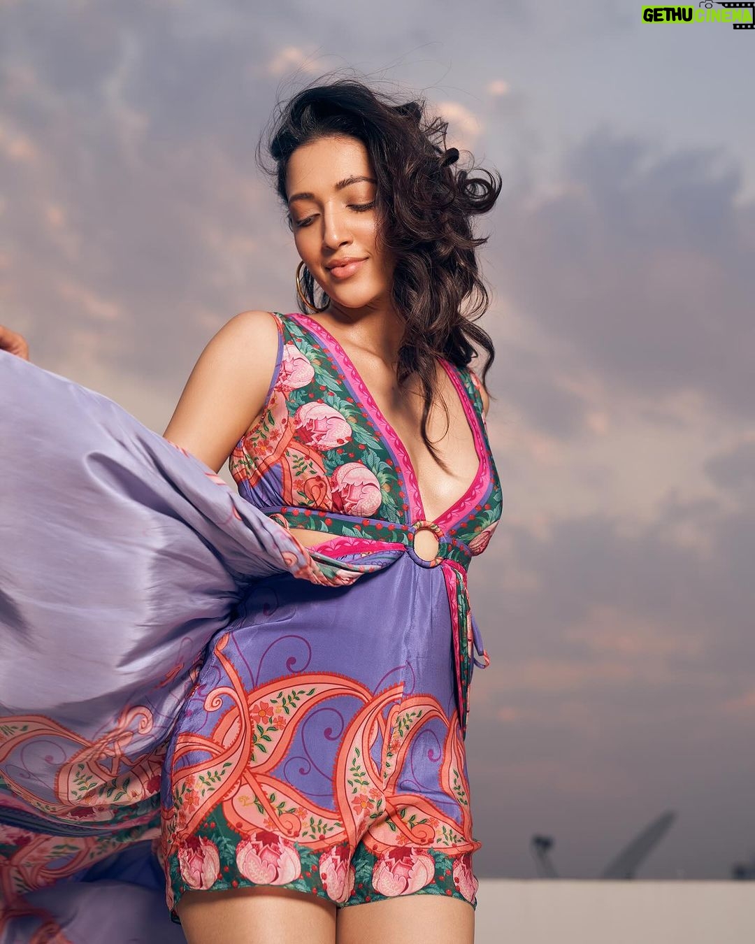 Neha Shetty Instagram - Immersed in the beauty of this outfit 🌸 Stylist : @jukalker Outfit : @limerickofficial Jewellery: @lovelate20s Makeup : @nehabagga21 Hairstylist: @crafted_hair_by_her Photographer: @ishan.n.giri Styling team : @pratimajukalkar