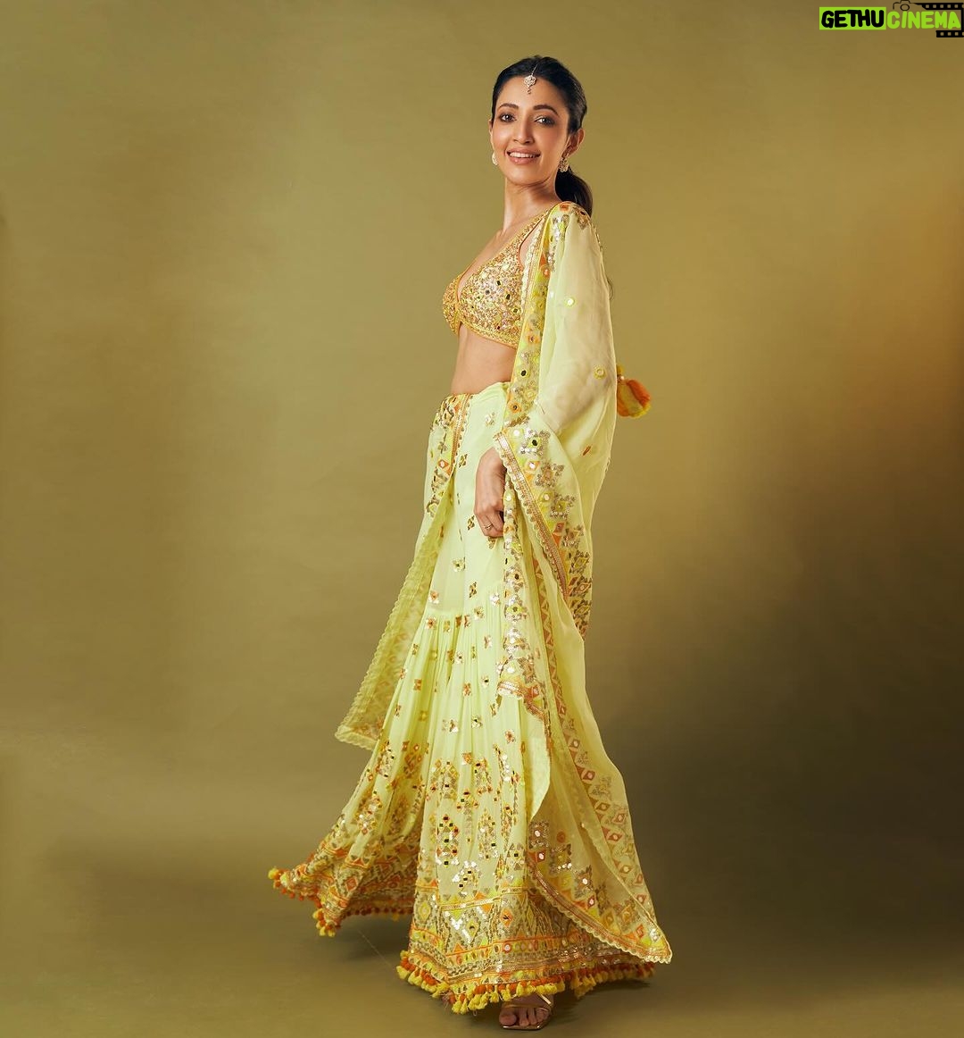 Neha Shetty Instagram - In a sunflower state of mind π» Stylist : @jukalker Outfit : @gopivaiddesigns Jewellery: @sheetalzaveribyvithaldas Makeup : @nehabagga21 Hairstylist: @crafted_hair_by_her Photographer: @ishan.n.giri Styling team : @pratimajukalkar