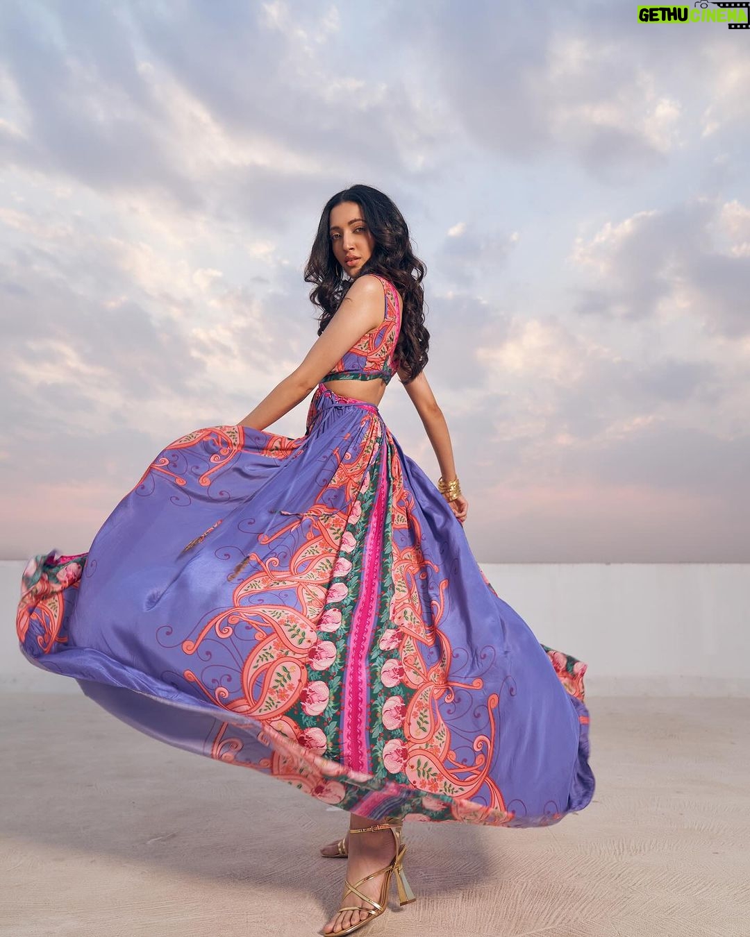 Neha Shetty Instagram - Immersed in the beauty of this outfit 🌸 Stylist : @jukalker Outfit : @limerickofficial Jewellery: @lovelate20s Makeup : @nehabagga21 Hairstylist: @crafted_hair_by_her Photographer: @ishan.n.giri Styling team : @pratimajukalkar