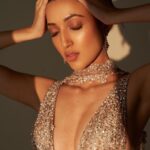 Neha Shetty Instagram - A diamond in the rough. Stylist : @jukalker Styling team : @pratimajukalkar Outfit : @dollyjstudio Jewellery: @tritiyaa.jewellery Makeup : @nehabagga21 Hairstylist: @crafted_hair_by_her Photography team: @ishan.n.giri @louis_prashanth @__va_ish_nav__