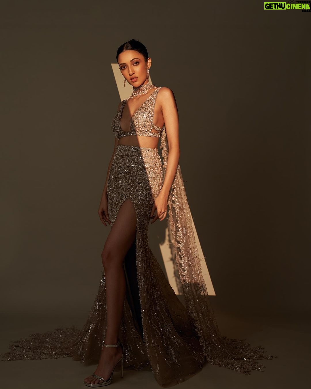 Neha Shetty Instagram - A diamond in the rough. Stylist : @jukalker Styling team : @pratimajukalkar Outfit : @dollyjstudio Jewellery: @tritiyaa.jewellery Makeup : @nehabagga21 Hairstylist: @crafted_hair_by_her Photography team: @ishan.n.giri @louis_prashanth @__va_ish_nav__