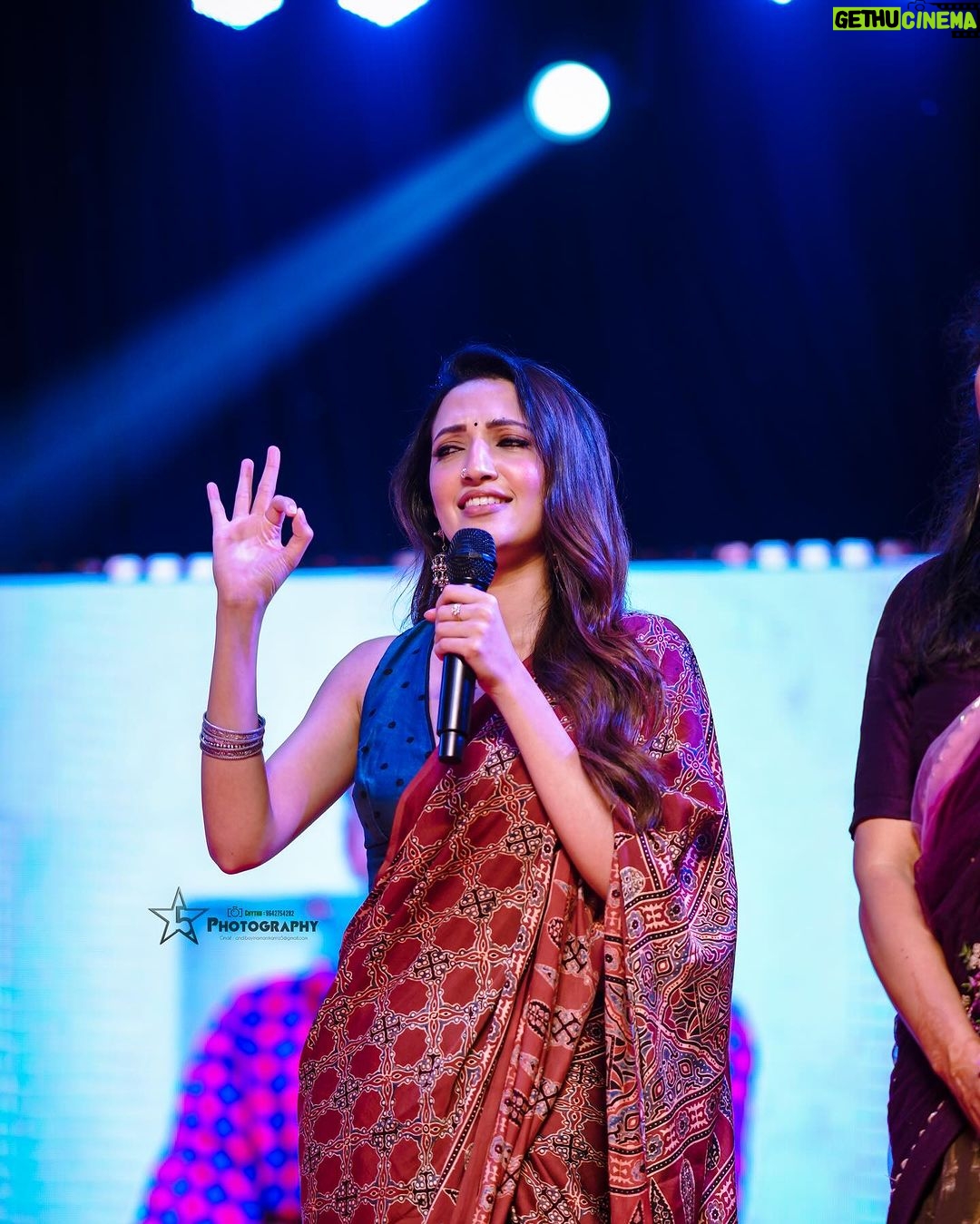 Neha Shetty Instagram - 2023 Gratitude 🤍 . . 2024 Bring it On 💙