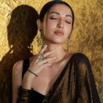 Neha Shetty Instagram - ⚜️✨⚜️✨ Styled by @rashmitathapa Wearing @hum__dumm Jewellery @sheetalzaveribyvithaldas Makeup @makeupbymadhushreeganapathy Shot by @puchi.photography Styling team @tedhimedhi