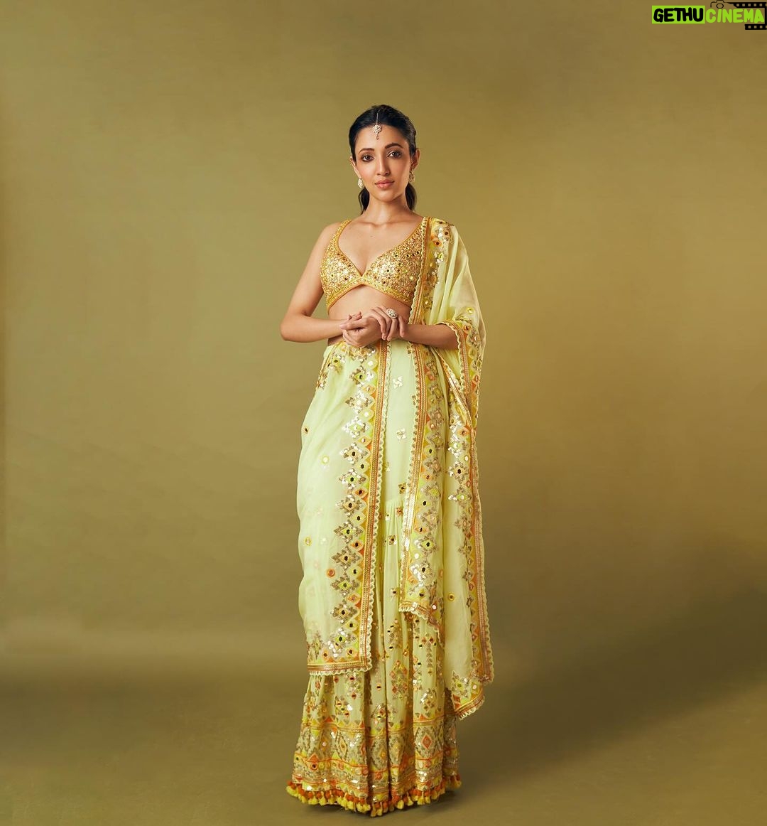 Neha Shetty Instagram - In a sunflower state of mind π» Stylist : @jukalker Outfit : @gopivaiddesigns Jewellery: @sheetalzaveribyvithaldas Makeup : @nehabagga21 Hairstylist: @crafted_hair_by_her Photographer: @ishan.n.giri Styling team : @pratimajukalkar
