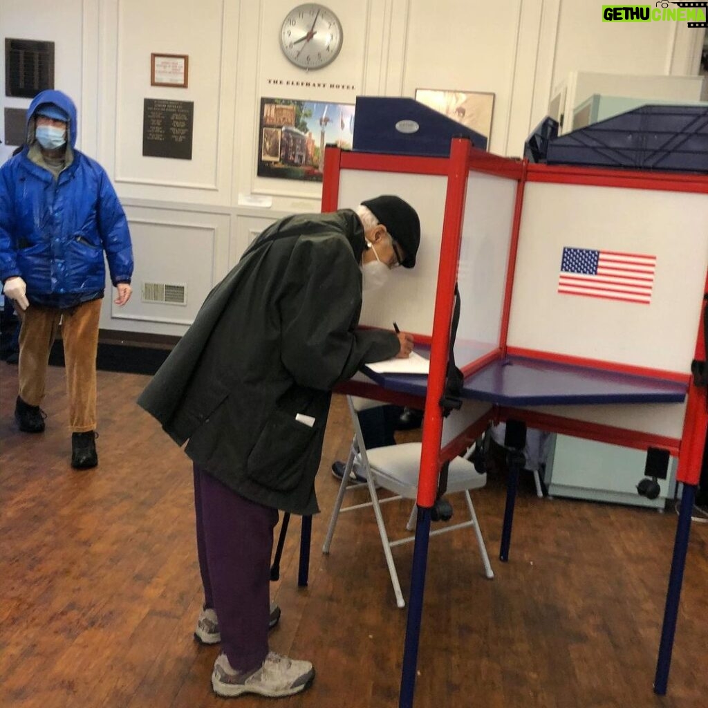 Neil deGrasse Tyson Instagram - My 92 year old mother, a first-generation mainland-born Puerto Rican, cast her ballot Wednesday morning, minutes after her voting center opened. [Photo by son-in-law Rich Vosburgh]