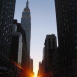 Neil deGrasse Tyson Instagram - ⠀⠀⠀⠀⠀⠀⠀⠀⠀ Calling All New Yorkers… ⠀⠀⠀⠀⠀⠀⠀⠀⠀ 8:12 pm, NYC Time Monday, May 29, 2023 Tuesday, May 30, 2023 ⠀⠀⠀⠀⠀⠀⠀⠀⠀ Crowds gather. Traffic halts. Cross streets glisten with fiery orange light, rendering otherwise-shadowed urban canyons aglow. Behold sunset on the Manhattan grid. ⠀⠀⠀⠀⠀⠀⠀⠀⠀ Behold #Manhattanhenge.