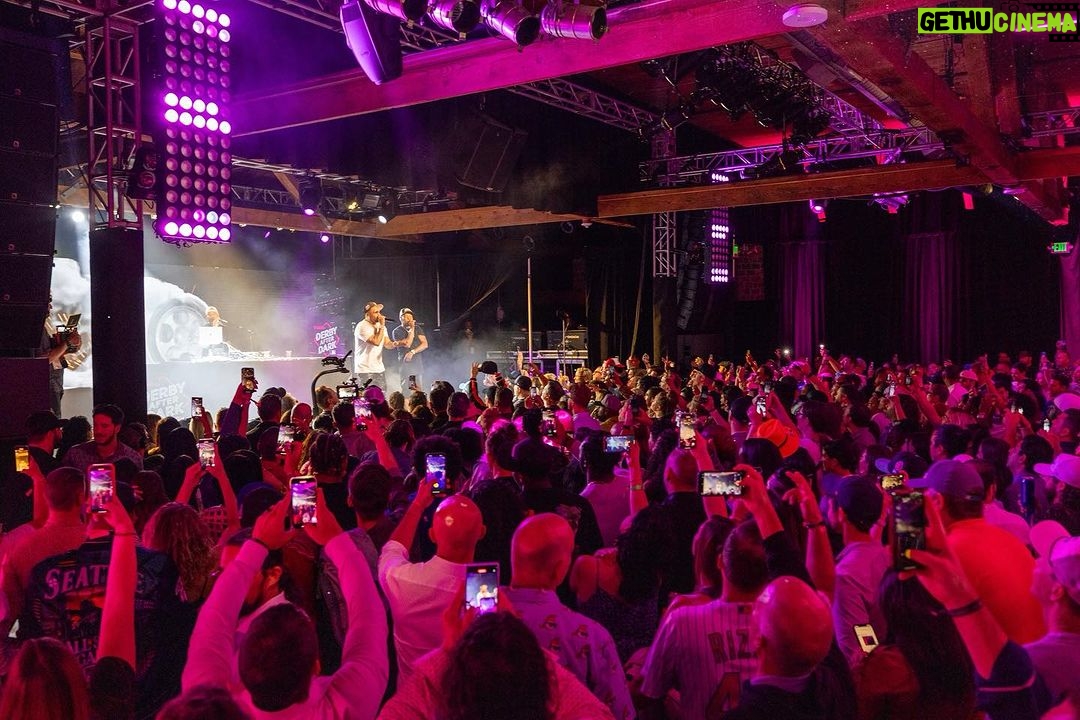 Nelly Instagram - Had a great time helping @tmobile bring Derby After Dark to Seattle Monday night!!! 🔥🔥 ⚾ #tmobilepartner #derrtyyear