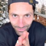 Nev Schulman Instagram – Traveling for the holidays??? Make sure you do your research in advance so you can enjoy your stay! #happyholidays