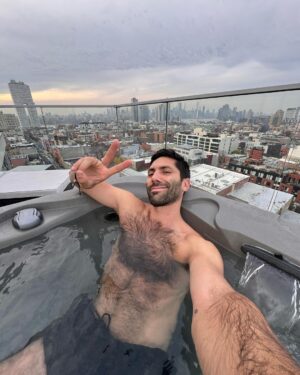 Nev Schulman Instagram - our new fav place to chill. 

Get 10% off with code NEV10 @freeflowspas 

#bettertogether #freeflowspas #hottubs