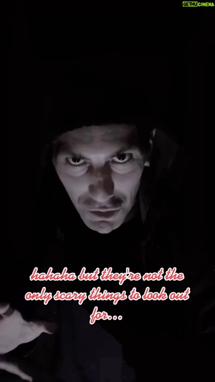 Nev Schulman Instagram - This spooky season, give your loved ones a TREAT so that they don’t get TRICKED. Happy Halloween and stay safe! #ad #spookyseason https://www.zellepay.com/financial-education/financial-empowerment/resources-older-adults