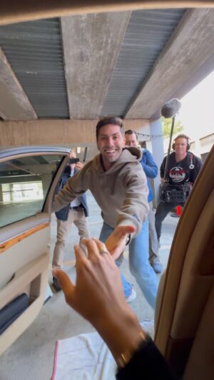 Nev Schulman Instagram - Chivalry is NOT dead (when the cameras are rolling) 💀🌹 #catfish