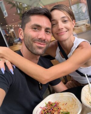 Nev Schulman Instagram - back in my bbs arms 🥰
