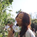 Nia Sioux Instagram - forever a daisy girl 🌼 @marcjacobsfragrances #DaisyWild #MJDaisy