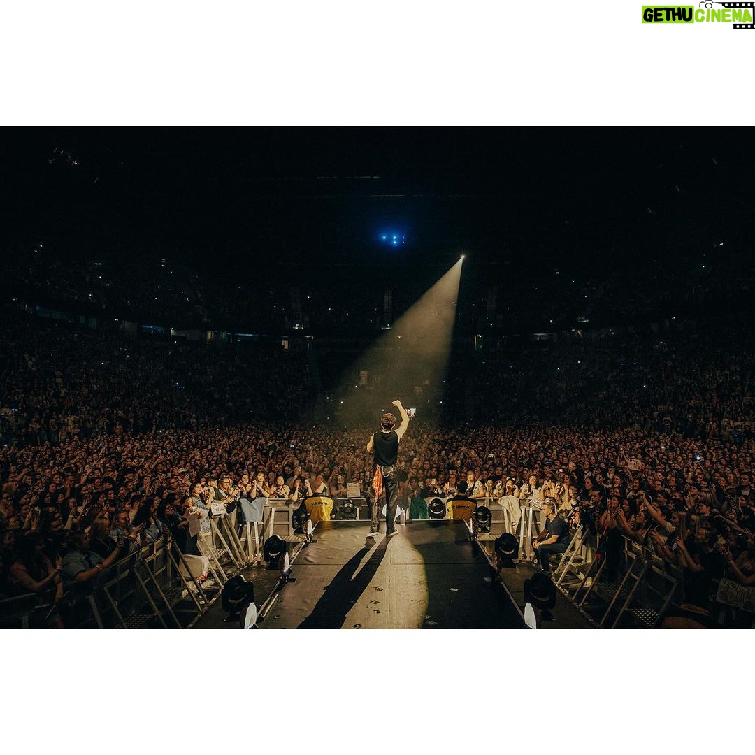 Niall Horan Instagram - Night Ten Manchester AO Arena