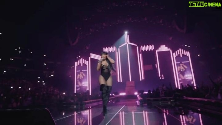 Nicki Minaj Instagram - I just wanna be your favorite 🎫😘😅🤪😂 I love you guys SOOOOOOO f’n much, man. Wow. 🎀🫶🏽 #GAGCITY DENVER, COLORADO 😻 thank you ☺️