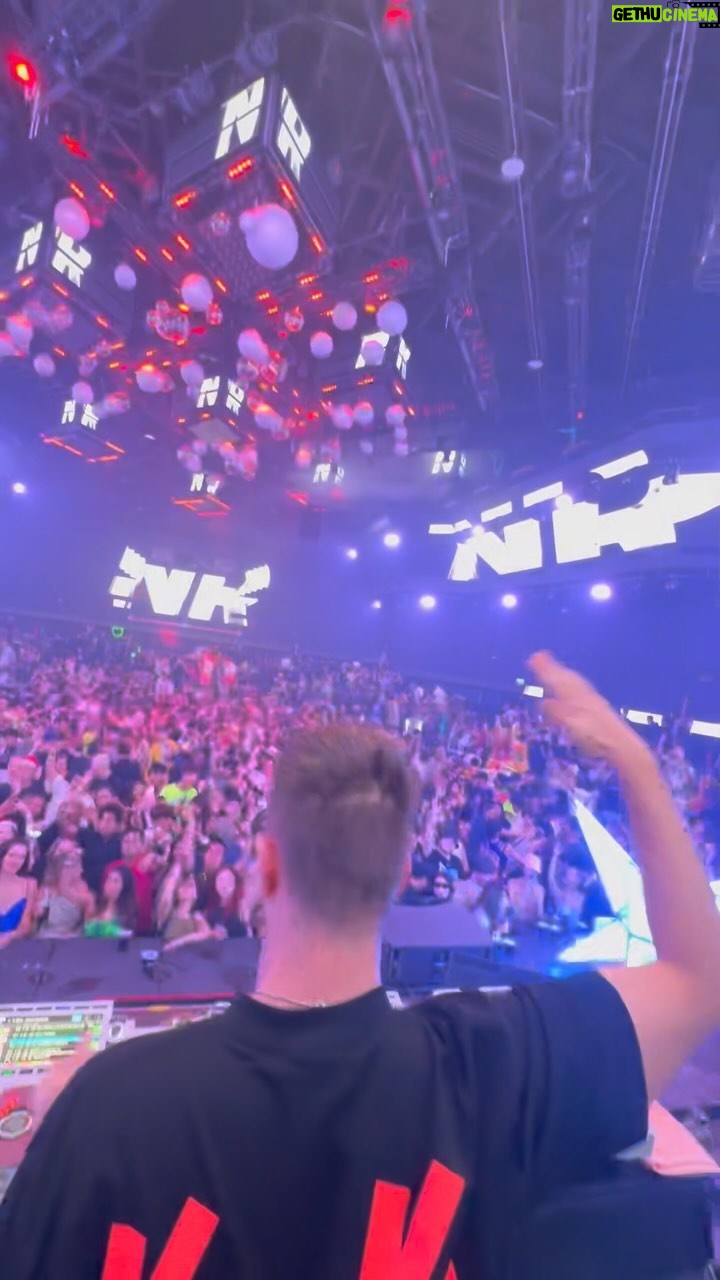 Nicky Romero Instagram - Track ID? 👀 Bangkok, Thailand