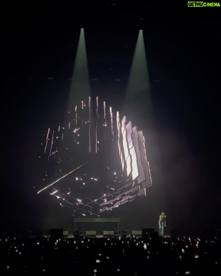 Nicky Romero Instagram - @nickyromero presented his brand new concept "Nightvision" with unique visual experiences and multiple instruments played by himself! Which video is your favourite? 🤯 1. Toulouse - Nicky Romero 2. Chapters - @nickyromero on drums, @gideonluciana on vocals 3. Give In - @nickyromero on synths, @itsdarlajade on vocals 4. For The People 5. Piano Intro by Nicky Romero 6. Skin On Skin - @itsdarlajade on vocals AFAS Live