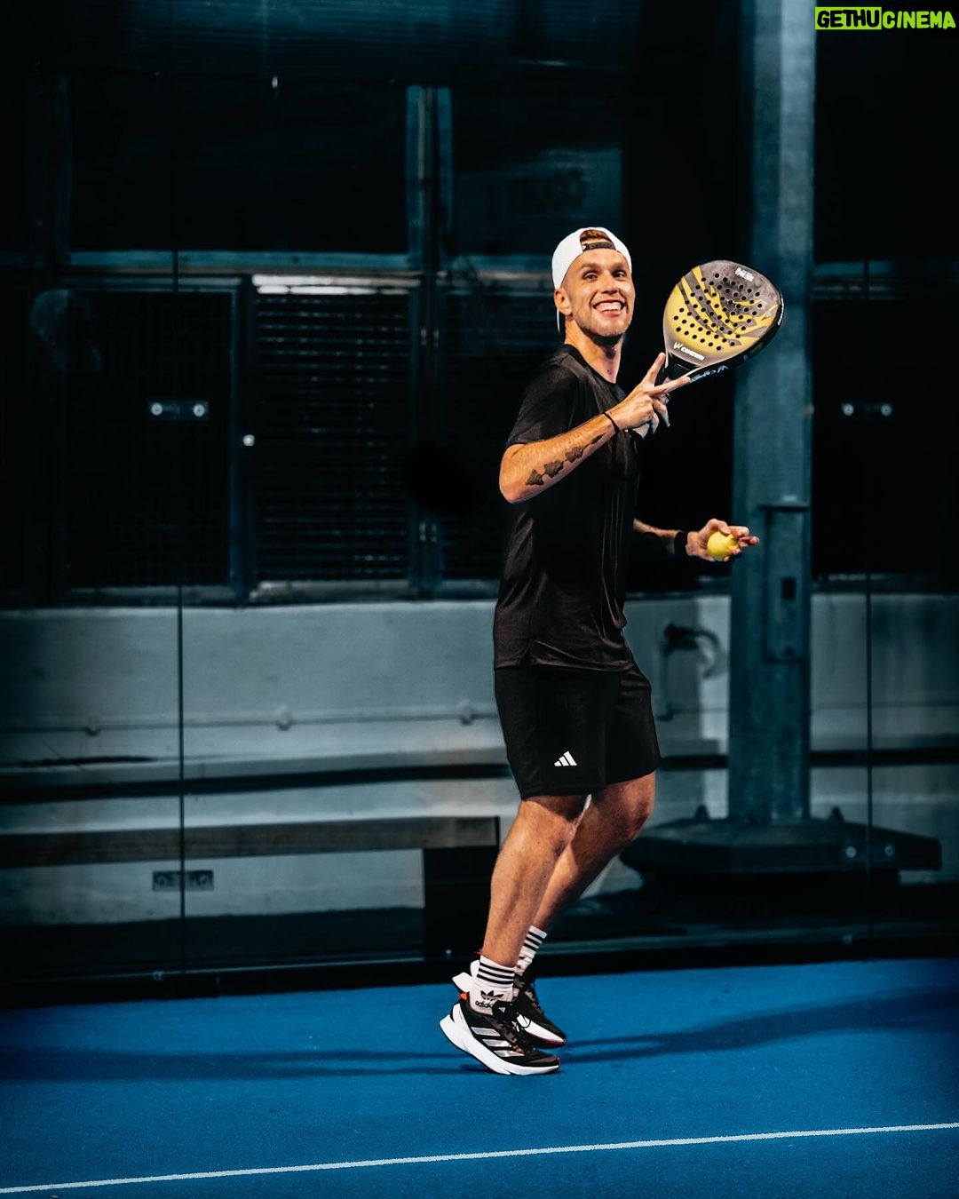 Nicky Romero Instagram - Tag someone we should play against 🎾
