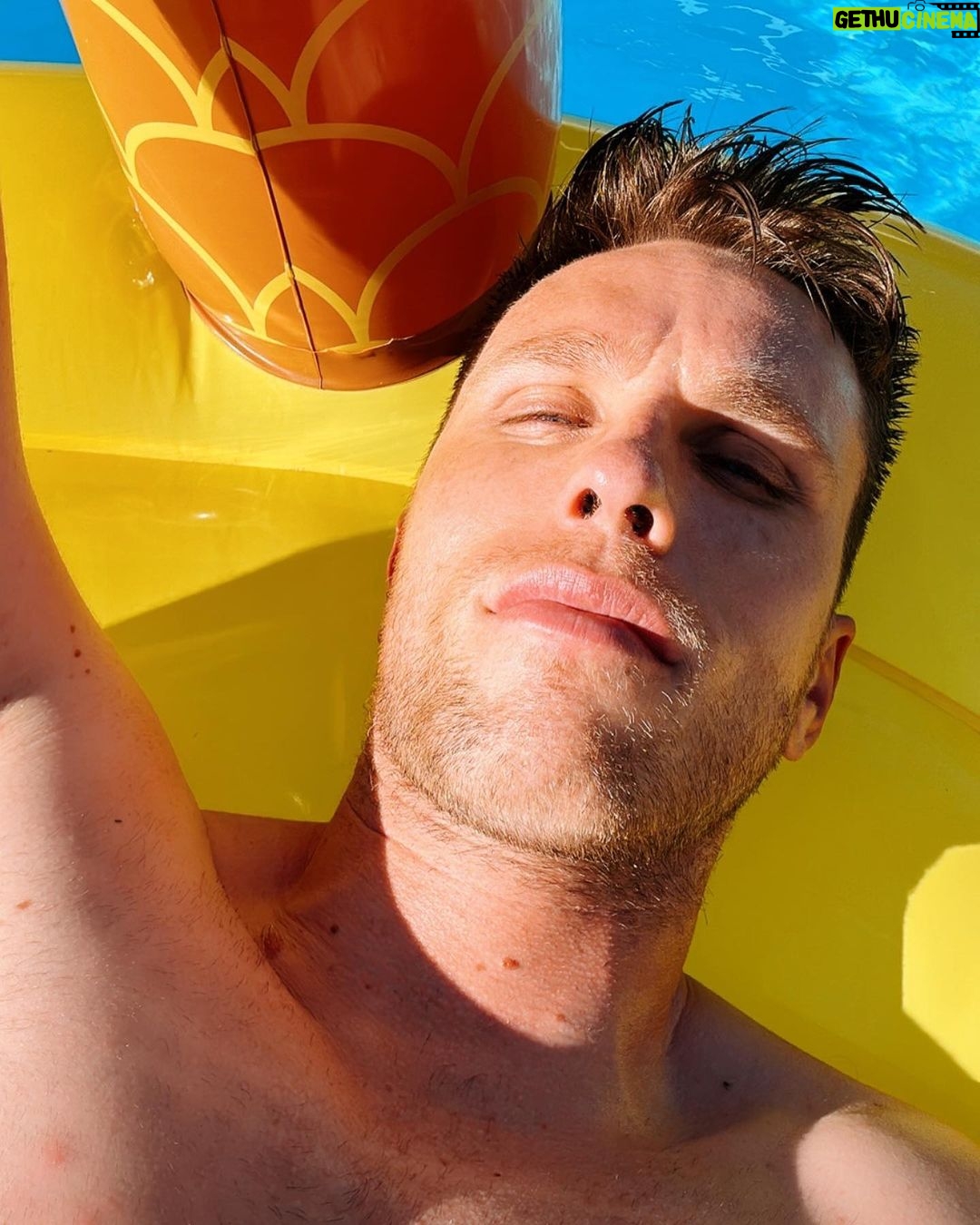 Nicky Romero Instagram - hi everyone! I’m sorry for being away from socials for a bit the last 2 weeks, we decided to try to stay away from socials mostly and enjoy life during a 2 week holiday which is incredible It always takes me a while to adapt to normal life but being in travel mode constantly all the time builds up this huge urge for ‘I need to do stuff’ or ‘I need to go to places’ and sometimes I tend to forget how beautiful life is around you on a daily basis. Super thankful for everything that’s happening right now, and to be able to tour Asia again coming month, and I hope to see you all the next few months, made a lot of new music and got to experiment with lots of new sounds, ready for 2024 💫