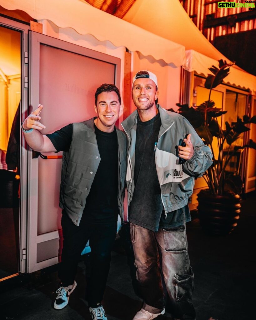 Nicky Romero Instagram - Who is ready for Hardwell x Nicky Romero? The last time we did a track together is more than 10 years ago and we are back 💫 photodump incoming 🇩🇪 & 🇵🇱