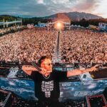 Nicky Romero Instagram - KOREA 🇰🇷 Its really hard to describe in words what we have witnessed last weekend, every single person in the crowd made the difference on this show. I have never seen so much unity, energy and love at one performance, thank you! ❤️ Swipe for the memories 대한민국 만세 🇰🇷 지난 주말 우리가 목격한 행사는 말로 표현 하지 못할 만큼 좋았습니다. 여러분들, 한 사람 한 사람이 이 show를 멋지게 만들어 주셨습니다!!. 한 공연에서 이렇게 많은 , 에너지, 사랑을 본 적이 진짜 처음입니다. 정말로 감사합니다! ❤️ 사진을 통해서 추억을 담겨 봤습니다, Swipe 해 주세요 Seoul, Korea