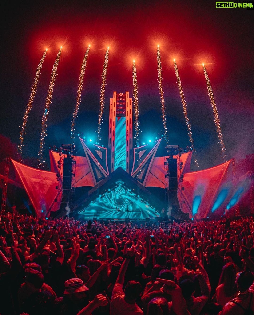 Nicky Romero Instagram - Festivalseason is here! 😍 @freshtival & @7thsunday thank you for an amazing weekend in my home country! 🇳🇱 What is your fav drop? Netherlands