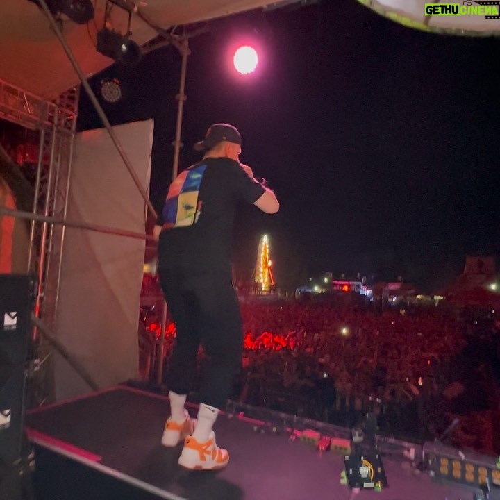 Nicky Romero Instagram - Magical Guatemala, muchas gracias! ❤️🇬🇹 Swipe for the footage