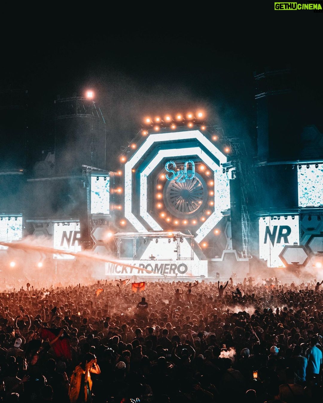 Nicky Romero Instagram - Bangkok vibes 💫 S2O Songkran Music Festival