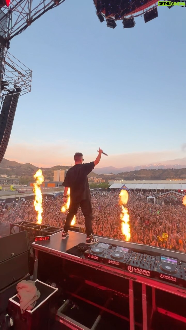 Nicky Romero Instagram - Viva Chile 🇨🇱 MUCHAS GRACIAS ❤️