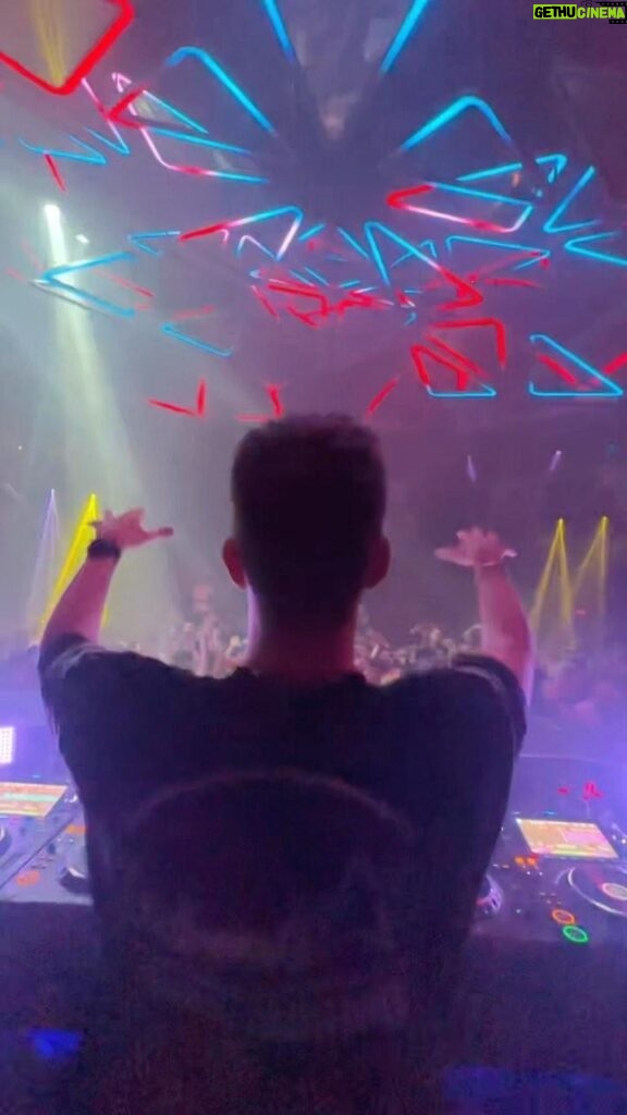 Nicky Romero Instagram - new music in one of the most iconic clubs in the world 👀 #desire Hakkasan Nightclub
