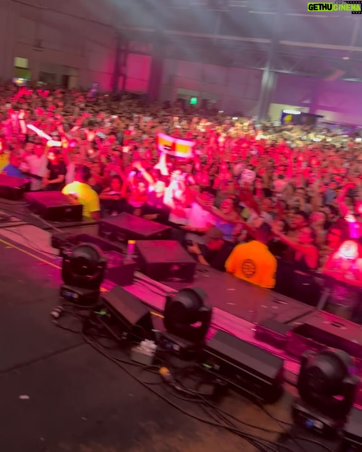 Nicky Romero Instagram - Costa Rica eres mi familia 🇨🇷❤️