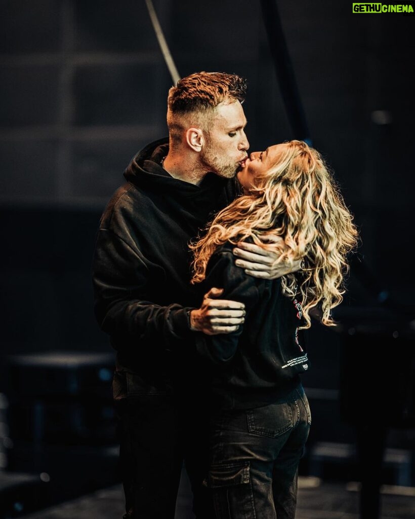Nicky Romero Instagram - Happy Valentine’s ❤️ Proud of you and everything you have achieved @veramusicofficial 🥰
