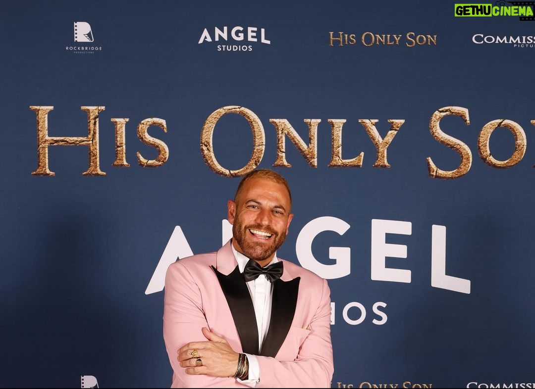Nicola Mouawad Instagram - HIS ONLY SON U.S. PREMIERE🌟 suited by my friend @moamenawadofficial 💫 @angelstudios_inc Thank you so much for making this happen.. YOU guys took this to another level ⭐️ @davidhelling @manmanroman i m forever thankful to you super dear friends 💛💛 @saraseyed @ottaviotaddei @dan_eldasilva @sarah.kaney @juliagogo @nickcinewalker and all @hisonlysonfilm s beautiful cast & crew: Thank you for a one of a kind journey 💛 a special shoutout to an amazing man who believed in this movie and worked hard to make it happen but who sadly is not here to celebrate with us.. Our Producer Mike Kaney whose amazing support not only to the movie, but to me personally, is something I will forever be thankful for.. this man who while knowing he was living his last days kept thinking of me and supporting me till his last minute.. on all levels 💫 USA