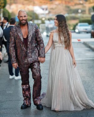 Nicolas Mouawad Instagram - some #real #paparazzi #shots by @sentido.photography 💛

@georgeshobeika my suit 💫
@hassidrissofficial her dress styled by @islam.mitwally 🌟

#nicolasmouawad #beirut #lebanon #cairo #egypt #actor #acting
#نيقولا_معوض #بيروت #لبنان #القاهرة #مصر