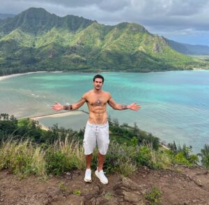 Nicolas Prattes Instagram - 🤍🦅