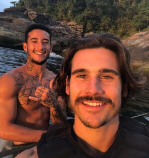 Nicolas Prattes Instagram - Hoje é Dia Dele, My Little, meu irmão de vida, Alma Cristalina.
Te Amo Demais, Daqui a pouco a gente tá Junto ❤️🦦