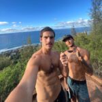 Nicolas Prattes Instagram - Hoje é Dia Dele, My Little, meu irmão de vida, Alma Cristalina. Te Amo Demais, Daqui a pouco a gente tá Junto ❤️🦦