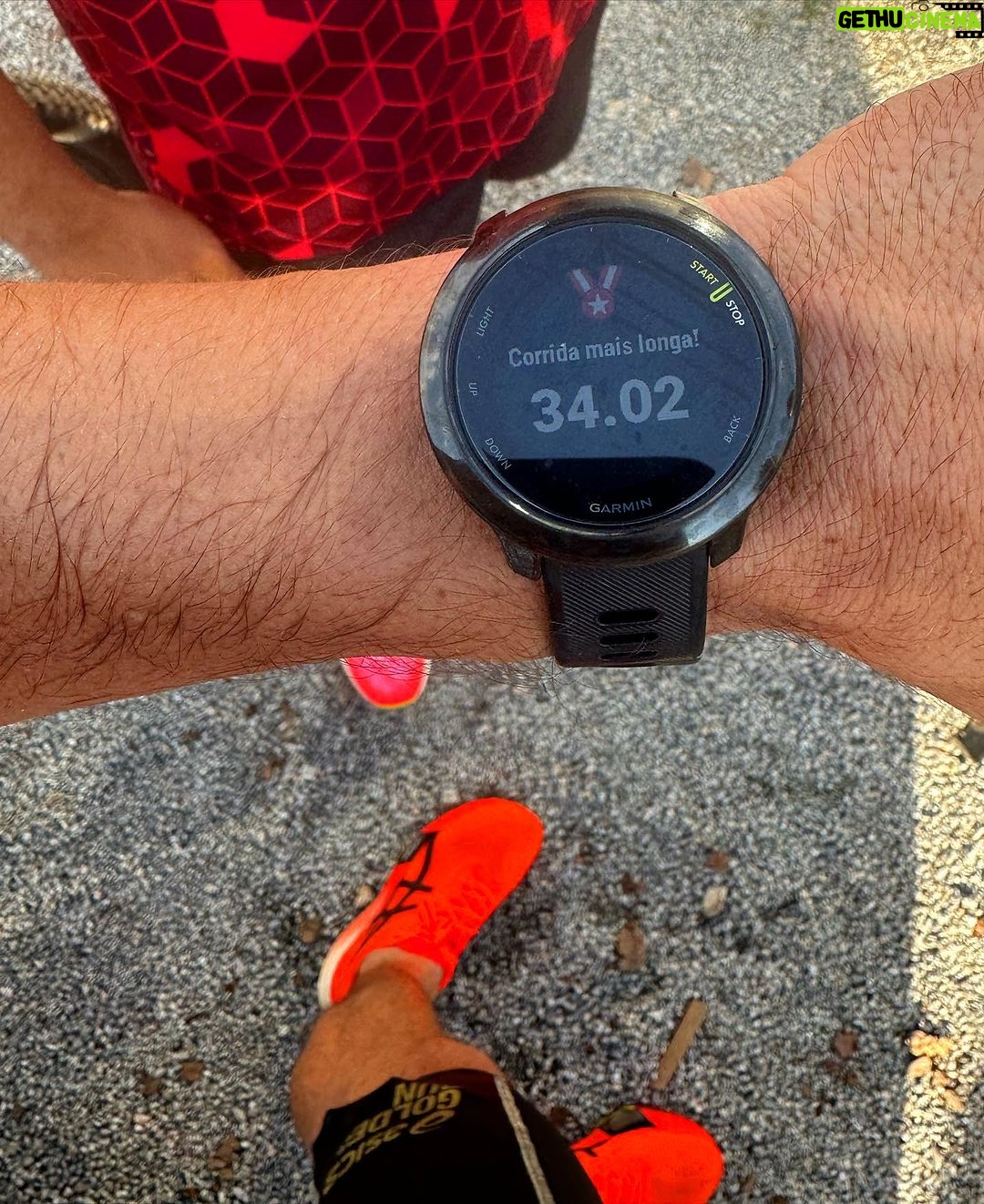 Nicolas Prattes Instagram - 34 km de Sábado…. Com essa equipe, tudo fica mais fácil. Amanhã tem matéria no Esporte Espetacular! Não percam 💙🌟