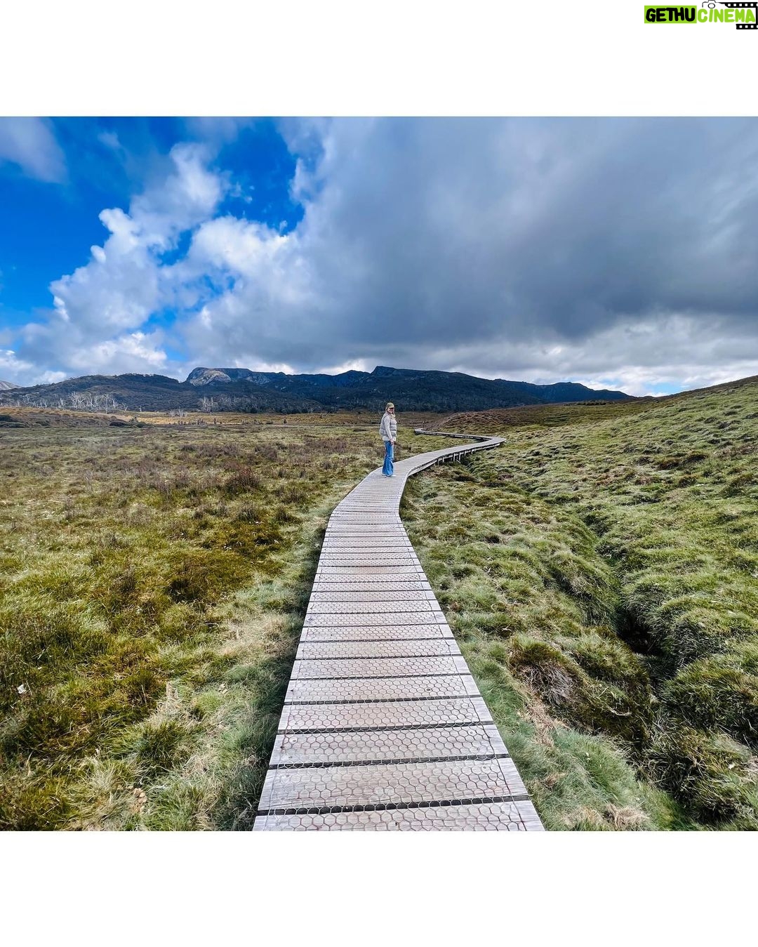 Nicole Kidman Instagram - The beauty of Cradle Mountain Cradle Mountain National Park, Tasmania